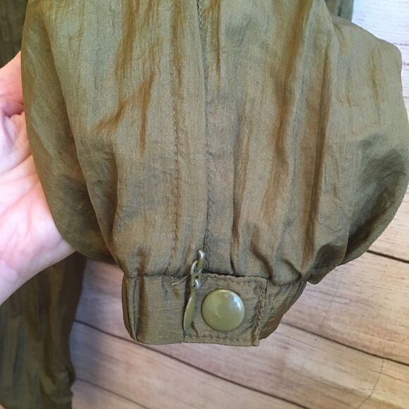 VINTAGE TURNPOINT SPORTS NYLON JOGGERS IN GREEN - Picture 4 of 8